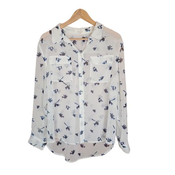 Vince Camuto Sheer white & Blue Bird Pattern Long sleeve women's shirt Medium - Picture 1 of 5